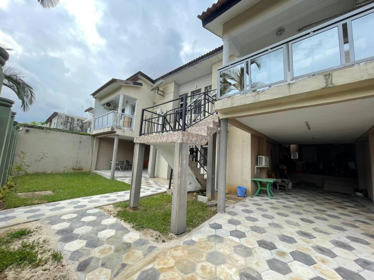 Residences Hotels Sejours Affaires Abiyán Exterior foto